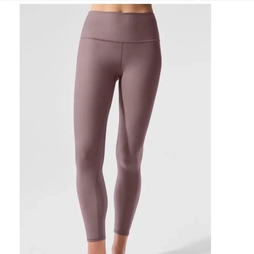 Alo Yoga 7/8 High-Waist Airlift Legging Mushroom  Size Large  NWT